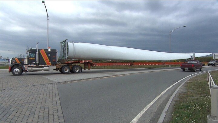 pale-eolienne-camion-transport.jpg (64 KB)