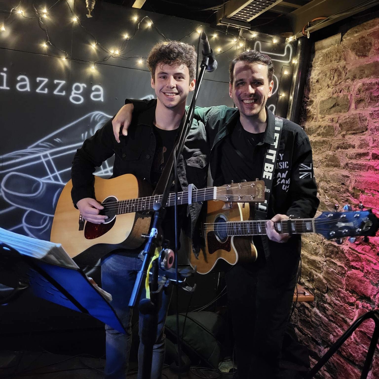 Chansonniers-François_et_Albert.JPG (664 KB)